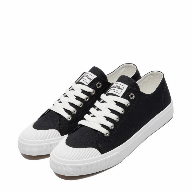 Black White Women's Rockfish Classic 746 Canvas Low-Top Sneakers | QRT592EC